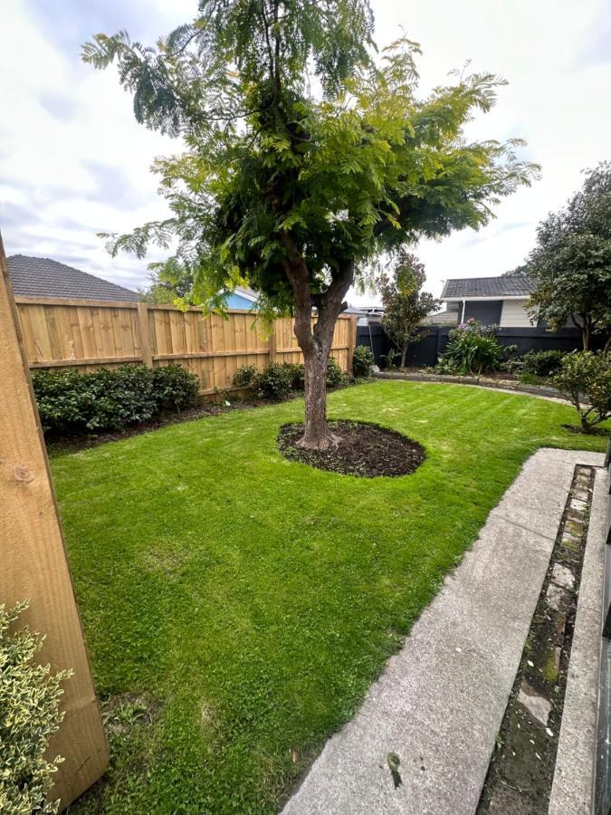 Beckenham Studio On Tree Lined Street クライストチャーチ エクステリア 写真